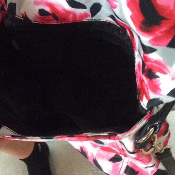 Purse - Picture 2 of 5